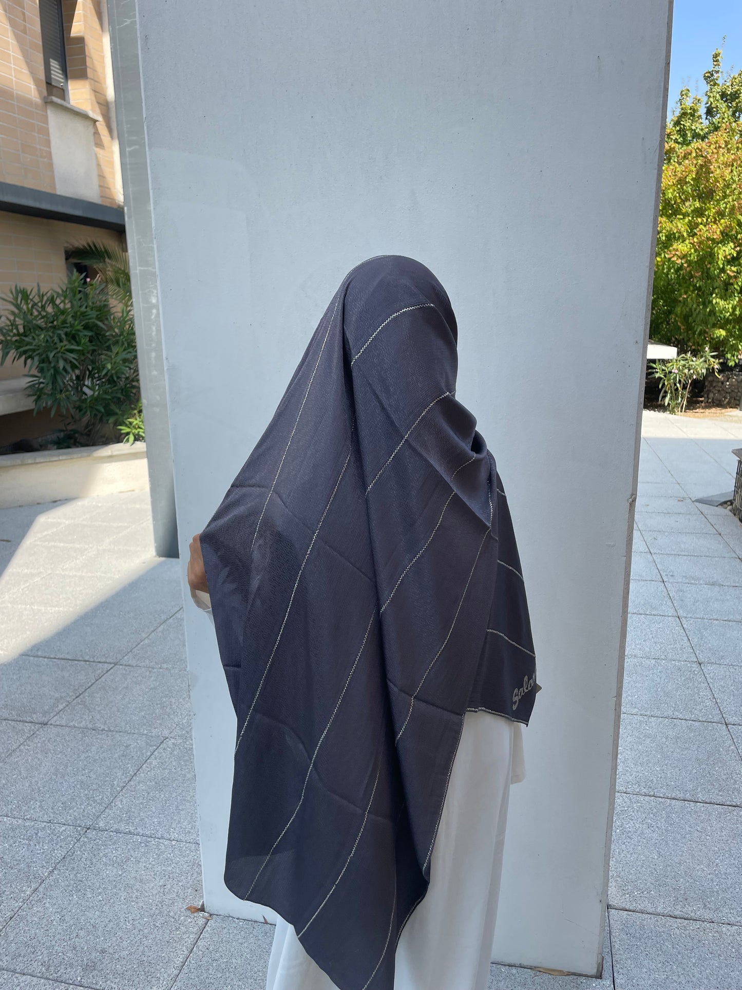 SALAMA Gris foncé