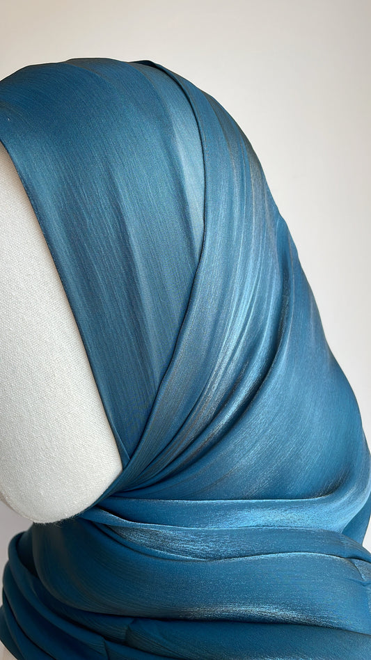 Organza de soie strass Bleu paon