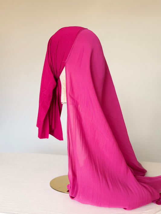 Organza de soie Fuschia avec Bonnet