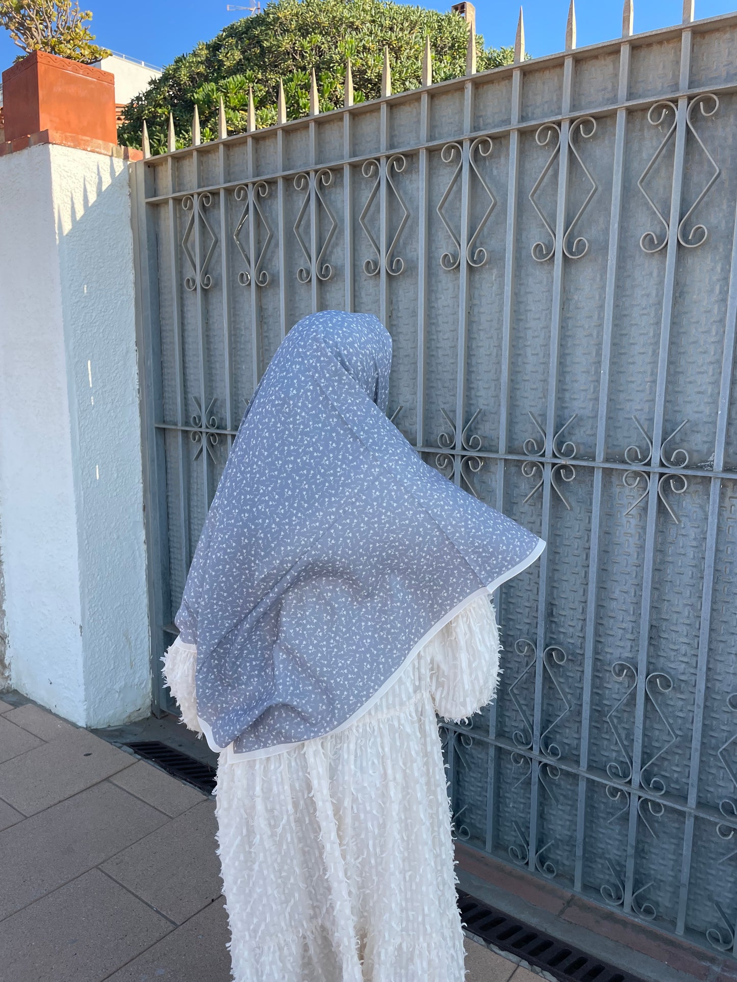 Carré FLEURIA Gris