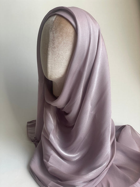 Organza de soie violet clair avec Bonnet