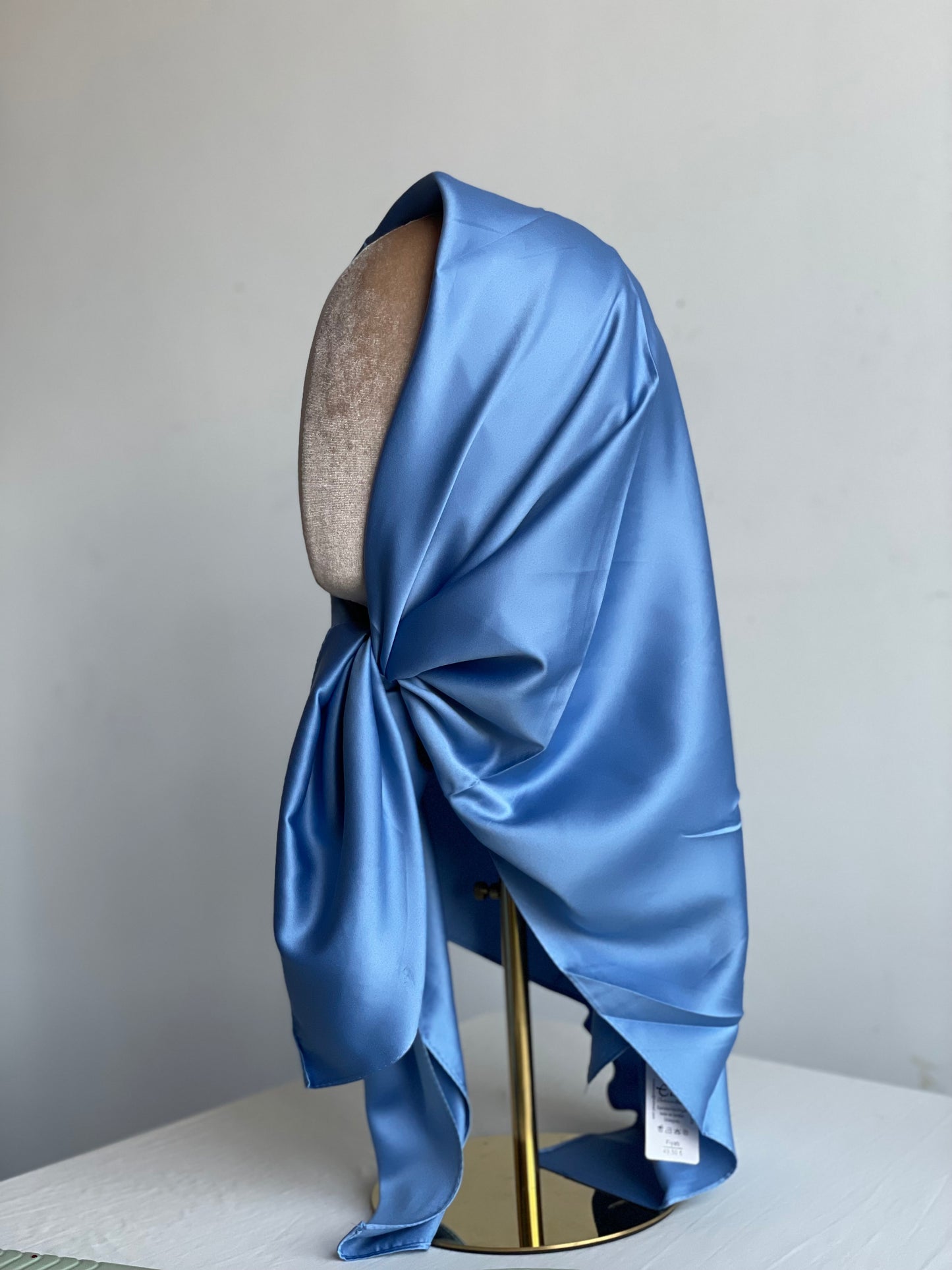 Carré satiné Eda (+couleurs
