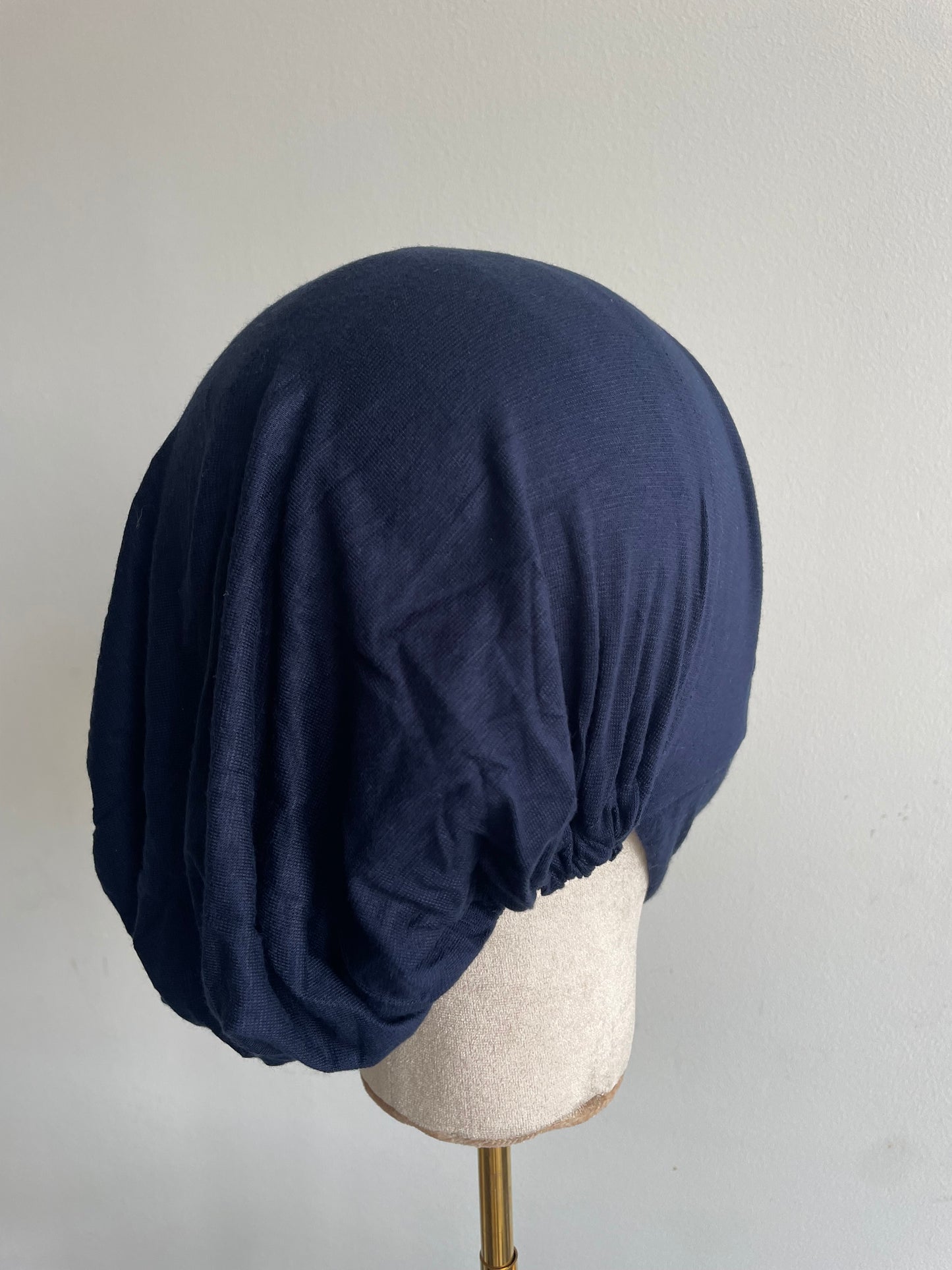 Bonnet dessous de menton Fermé