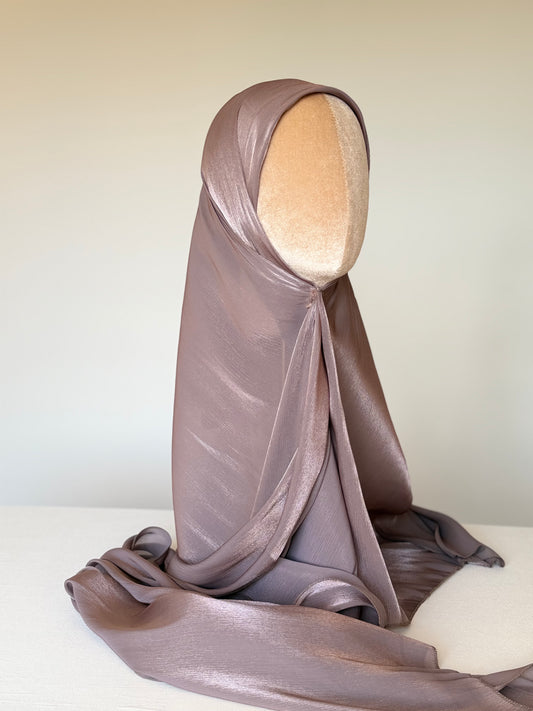 Bonnet Intégré -
Organza de soie Taupe