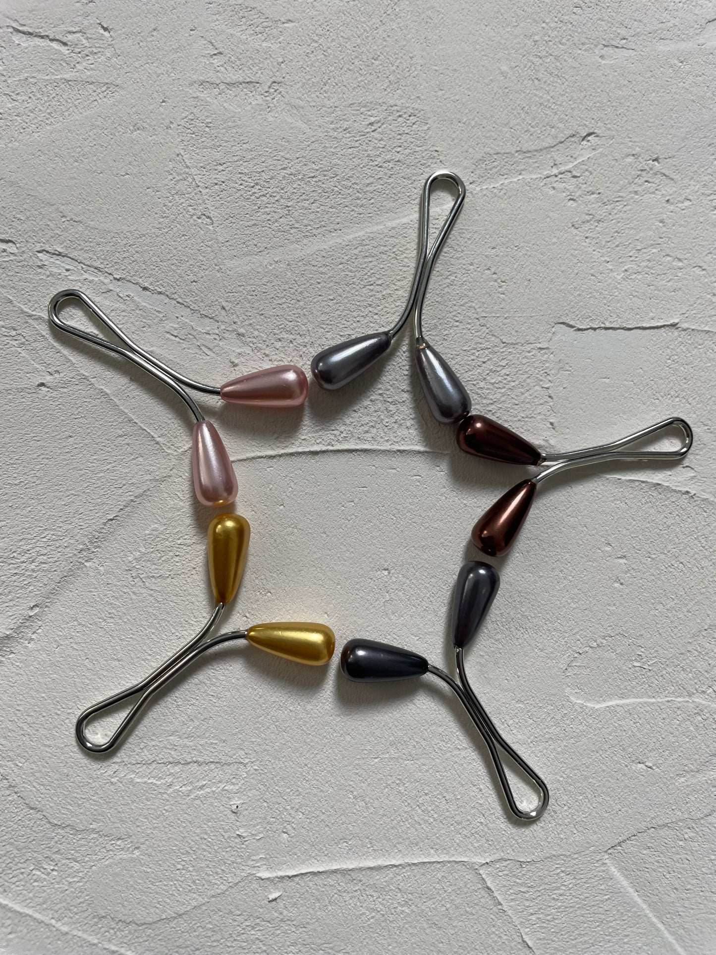 DINA cherry clip