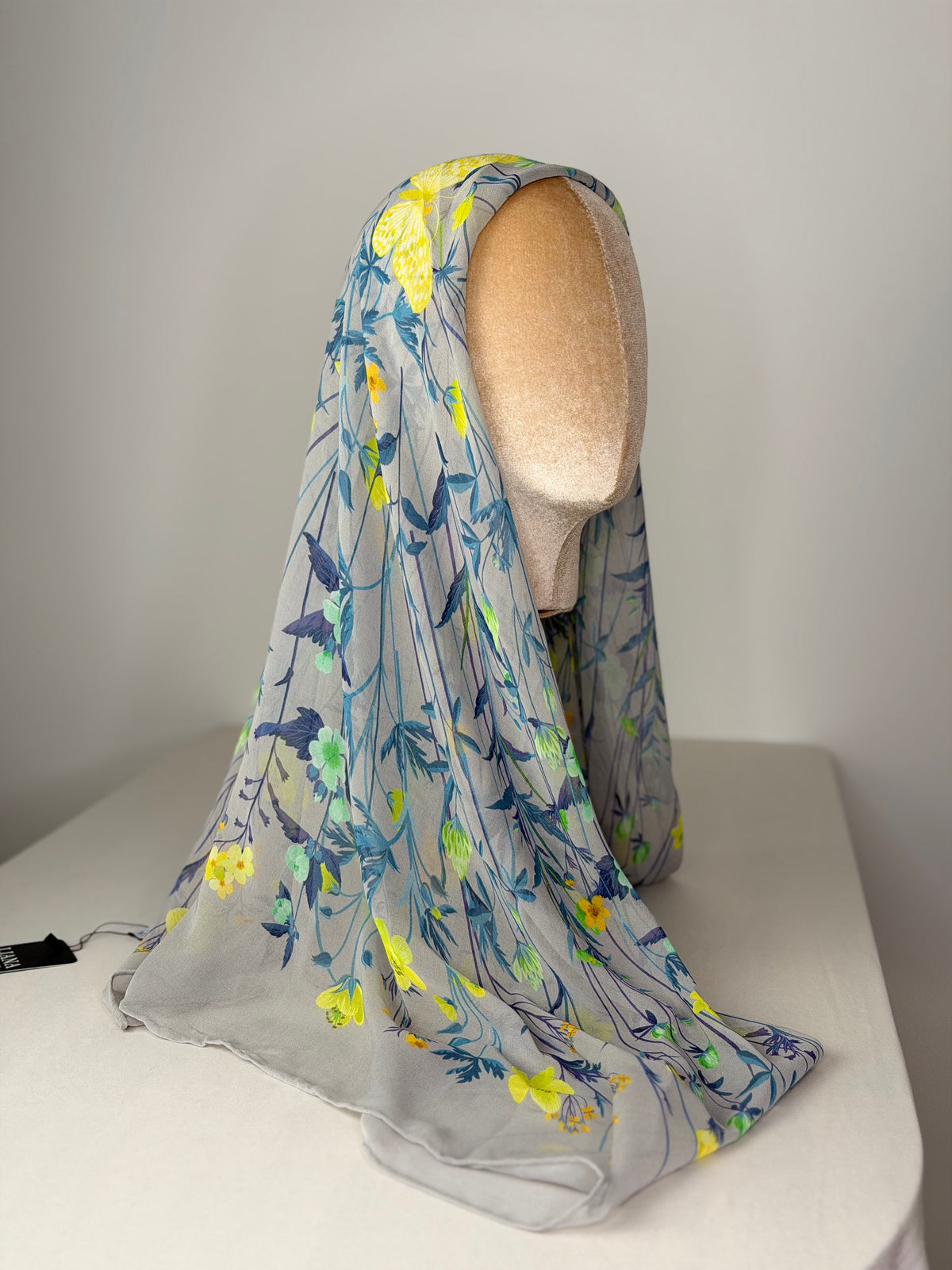Carré Chiffon Fleurie GRIS - DÉFAUT
