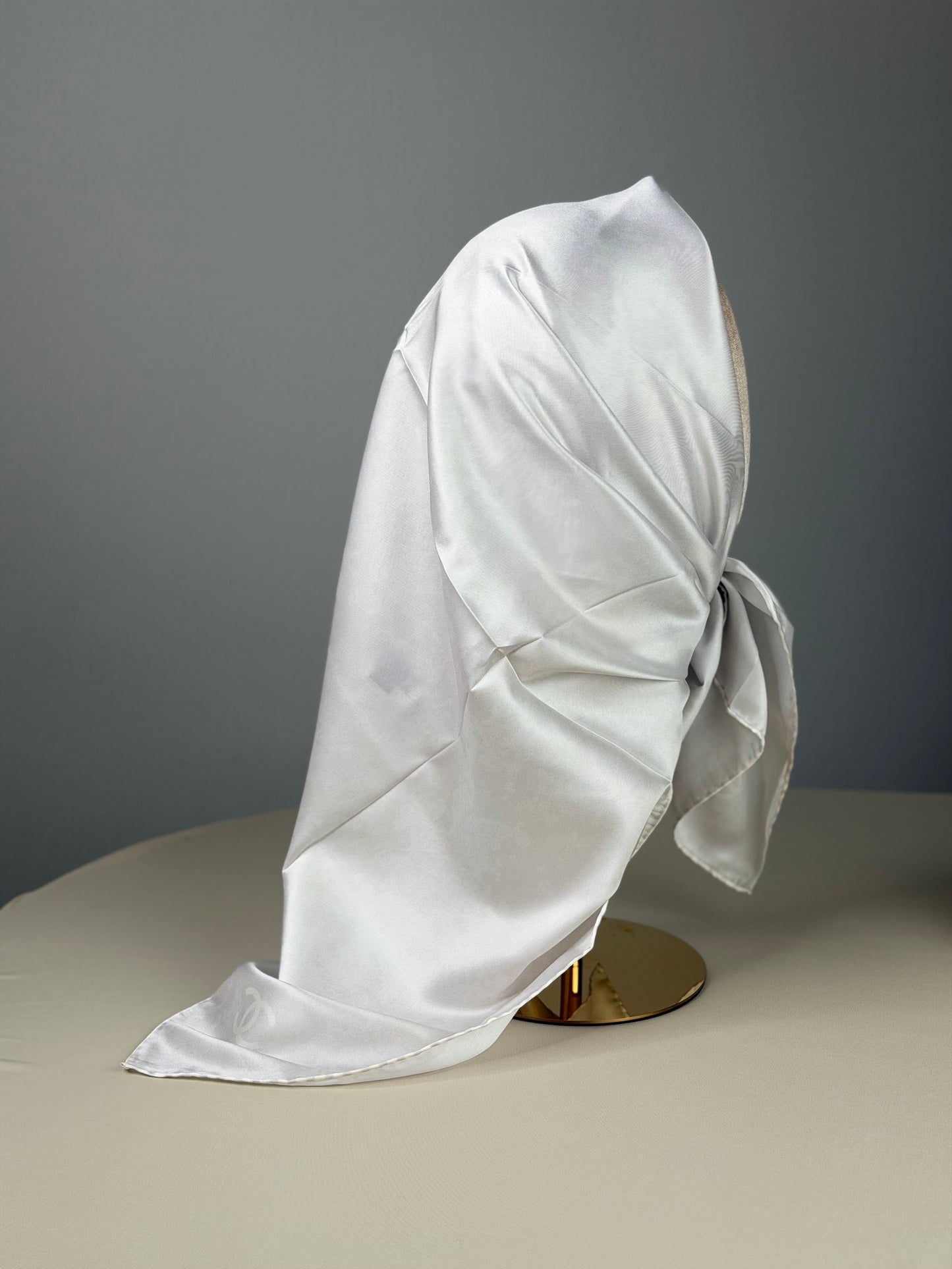 Carré de soie Blanc