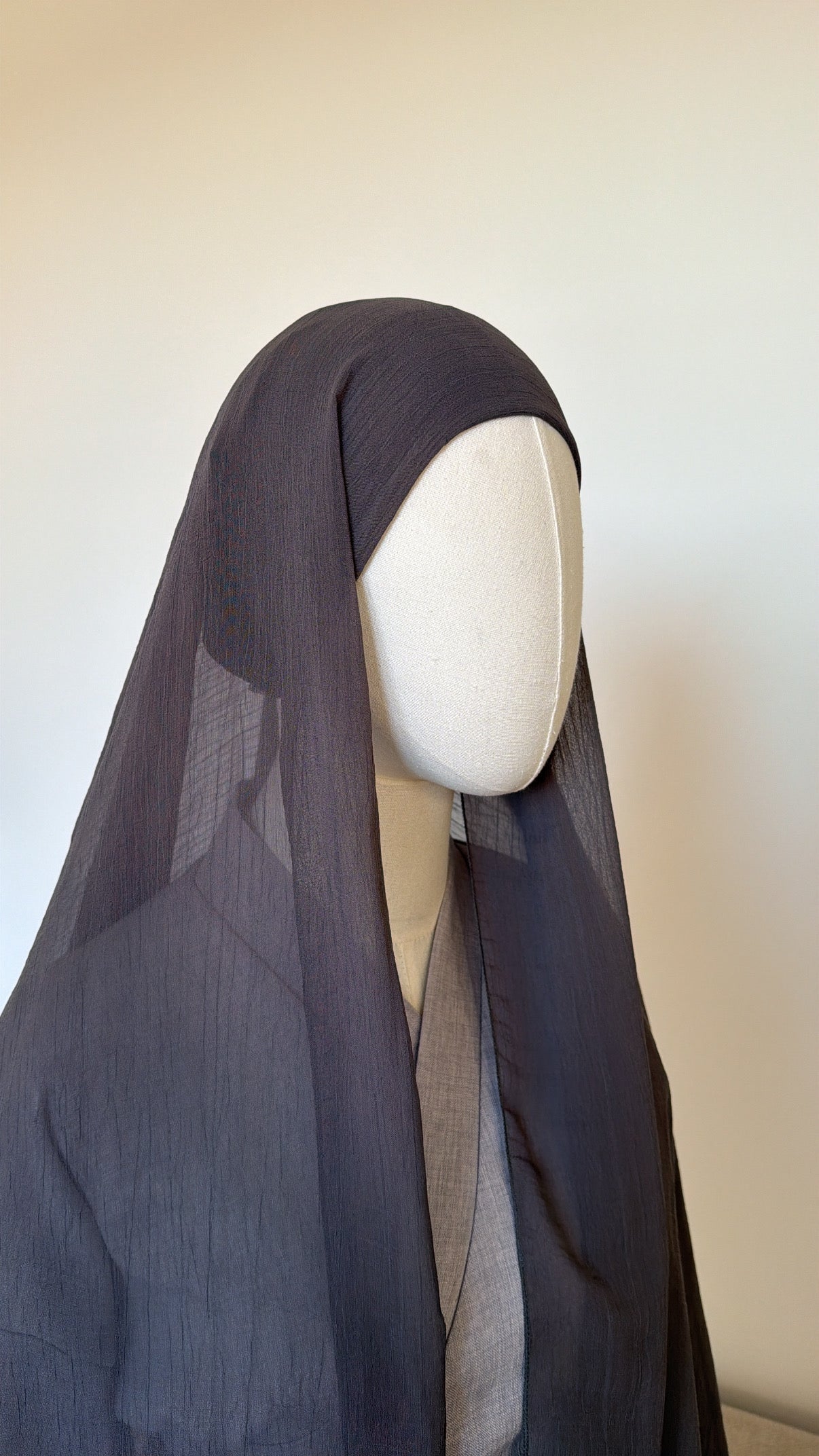Mousseline crêpe avec bonnet intégré