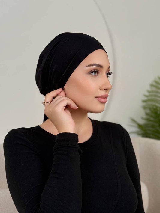 Bonnet fermé à nouer en Jersey du Caucase Noir