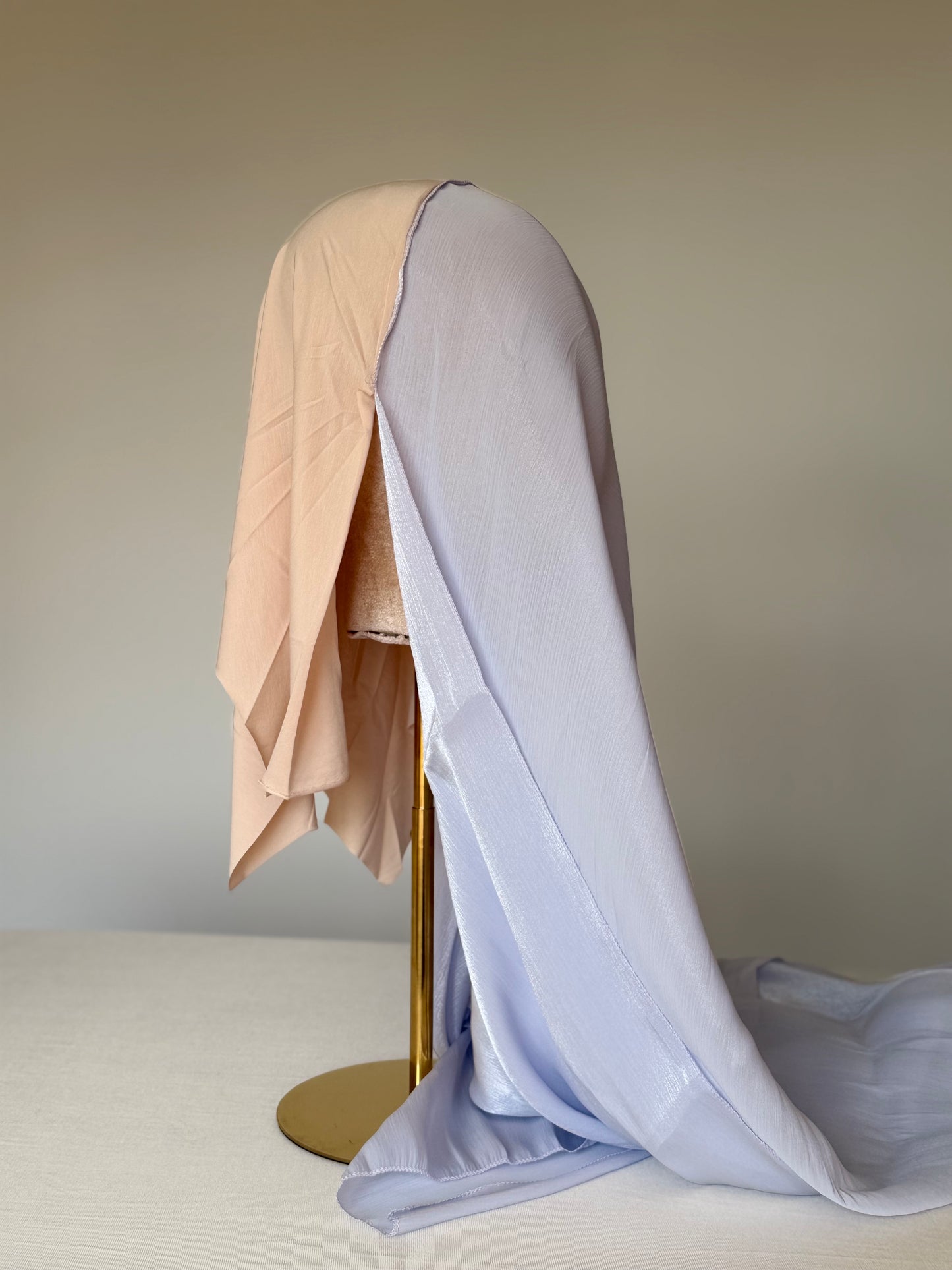 Organza de soie Lila Bleu avec Bonnet