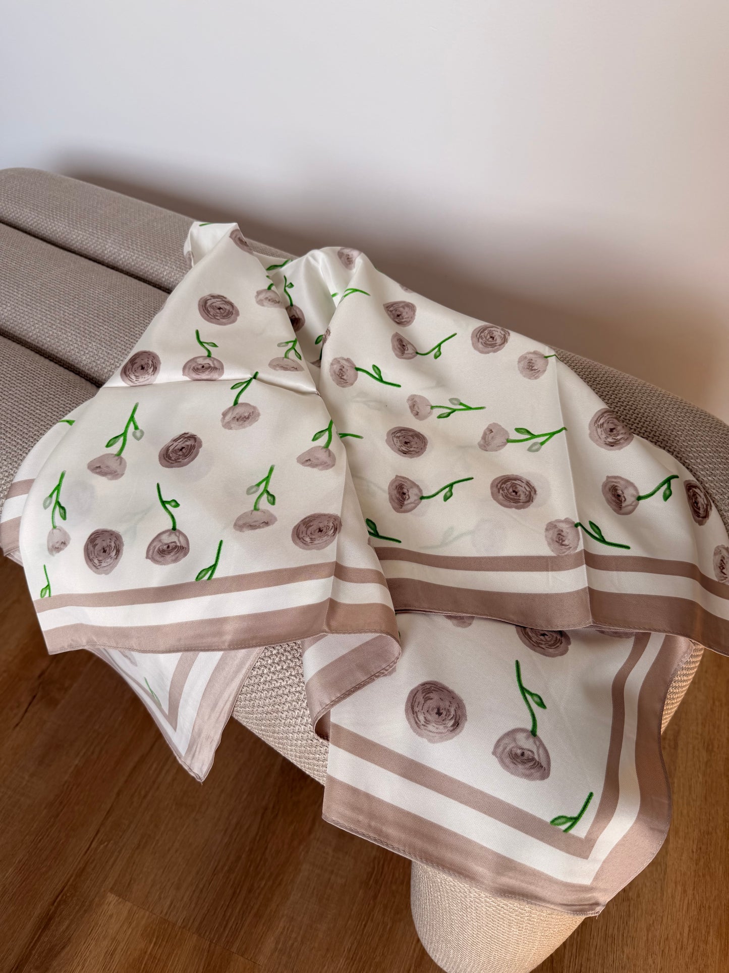 Carré de soie Pivoine (+couleurs)