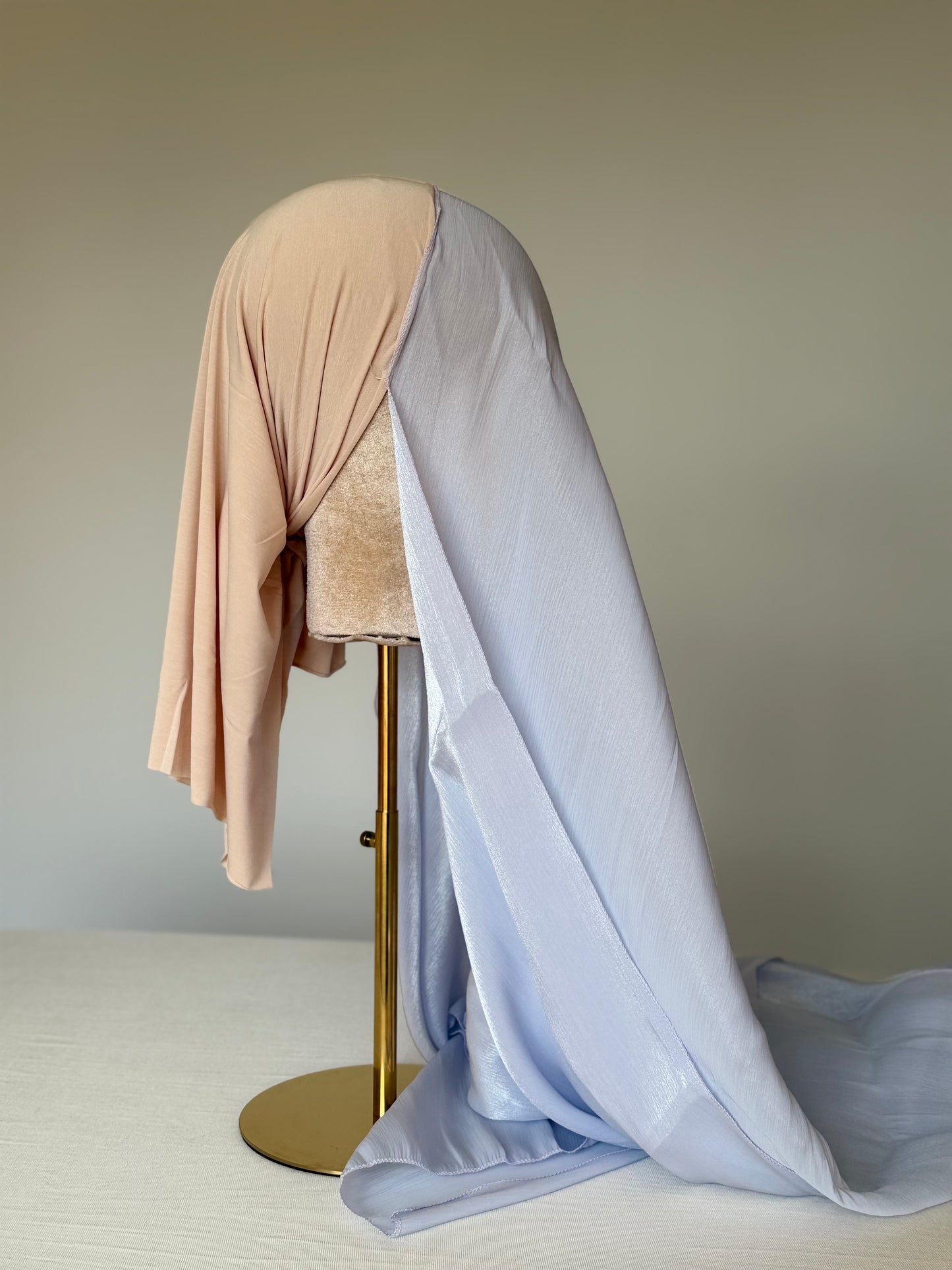 Organza de soie Lila Bleu avec Bonnet