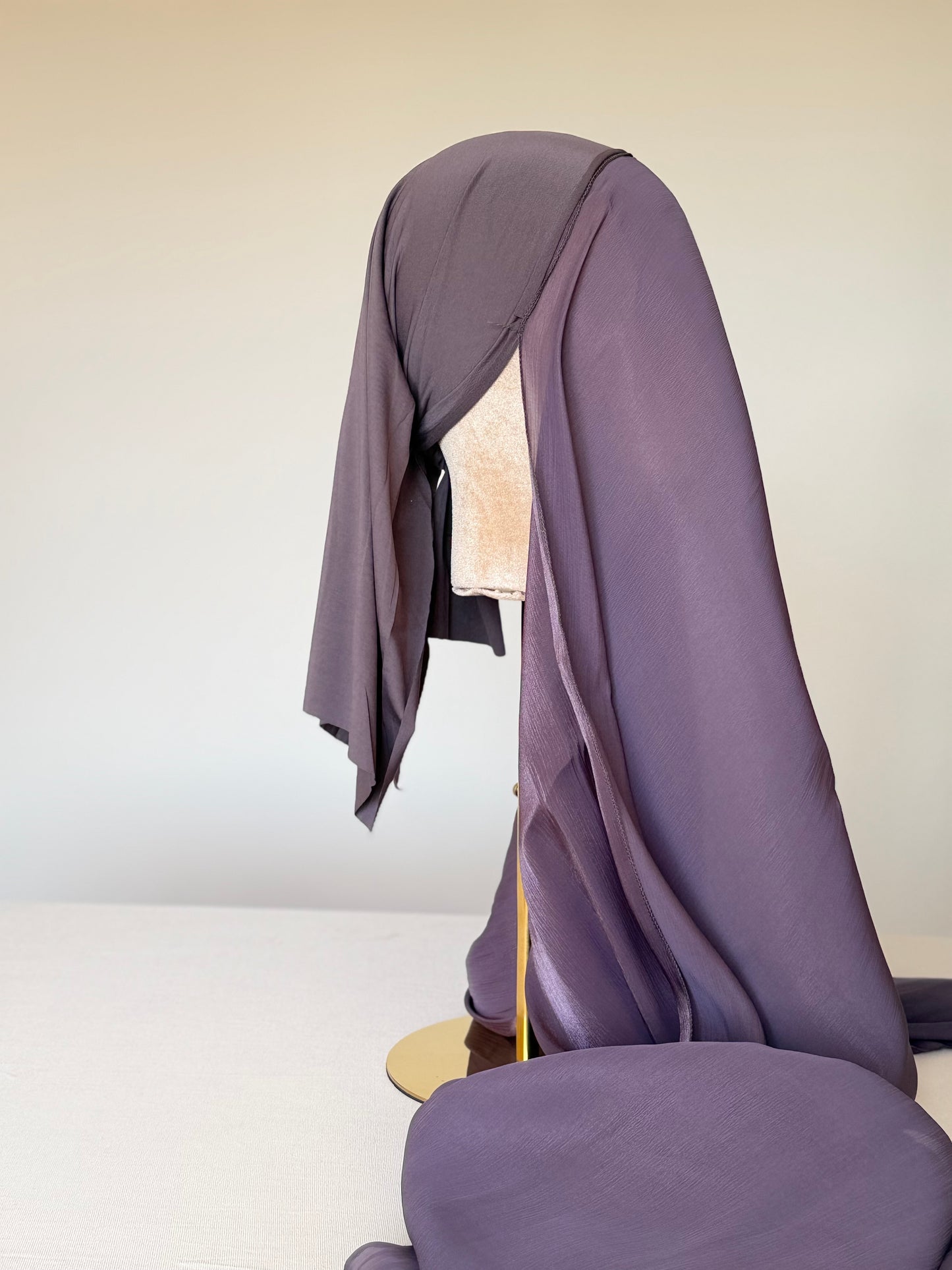 Organza de soie violet avec Bonnet