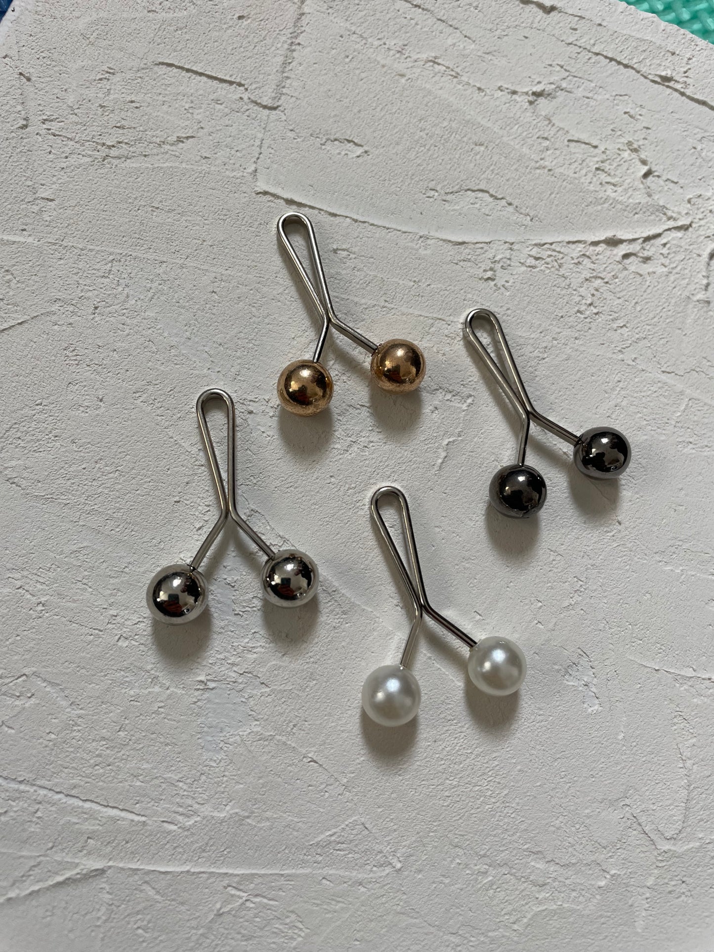 SIA cherry clip