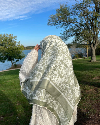 MM green square scarf